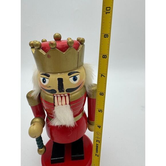 Traditional Wooden Nutcracker King Figurine -‎ Festive Holiday Decor - Picture 10 of 10